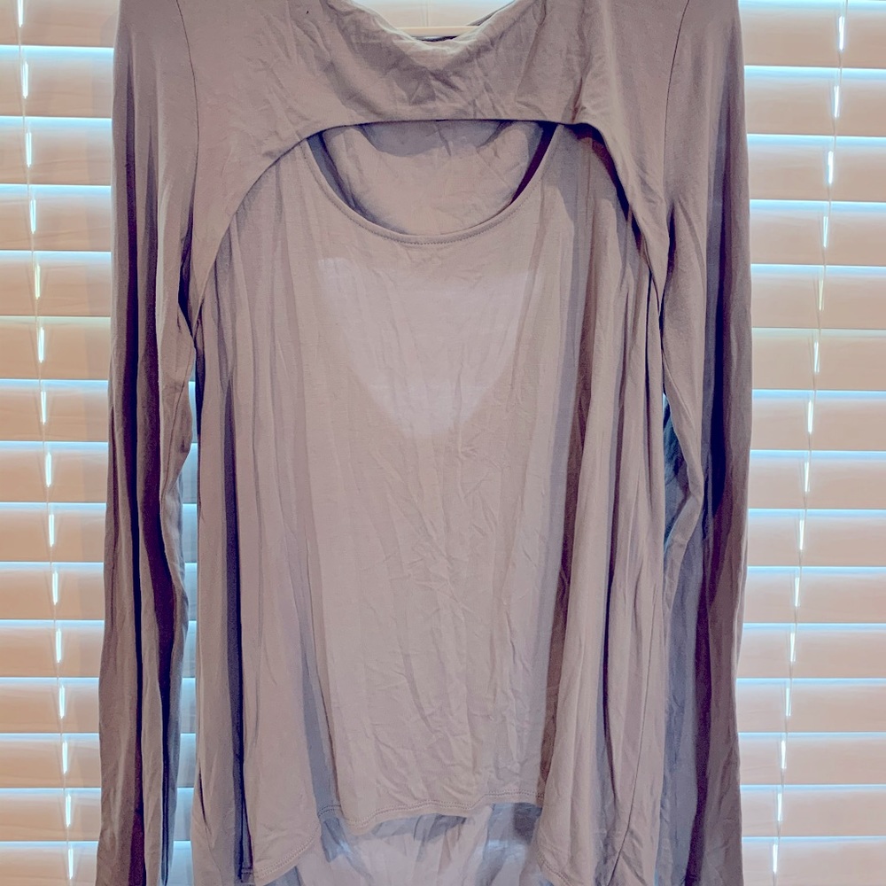 Gray BCBG keyhole top